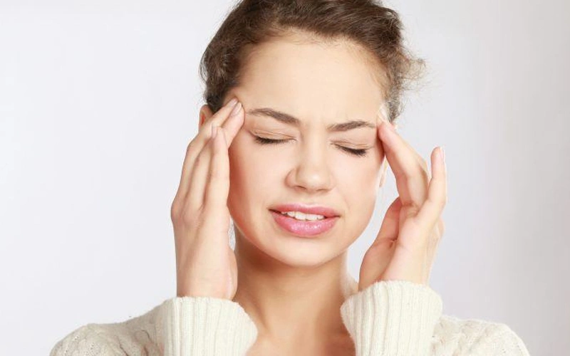 درمان سردرد با طب سنتی؛ معرفی قوی‌ترین گیاهان دارویی و روش‌ها