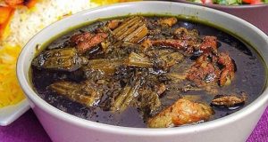 خورش کرفس با مرغ