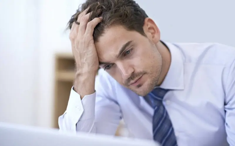 دلشوره چیست؟ علت، علائم و راههای مقابله موثر دلشوره چیست؟ علت، علائم و راههای مقابله موثر