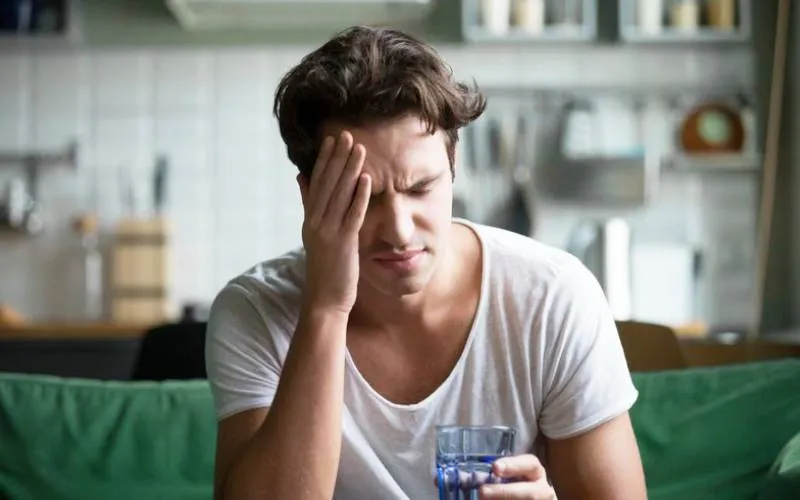 رفع فوری خماری: راهکارهای خانگی و علمی برای از بین بردن سردرد و حالت تهوع صبحگاهی رفع فوری خماری: راهکارهای خانگی و علمی برای از بین بردن سردرد و حالت تهوع صبحگاهی