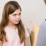 حرف زشت زدن کودک: علت، ریشه‌ها و نحوه برخورد صحیح والدین