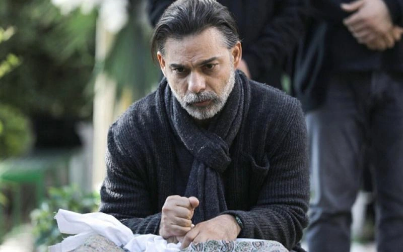 بیوگرافی پیمان معادی: از نویسندگی در آمریکا تا ستاره بی‌بدیل سینمای ایران و هالیوود