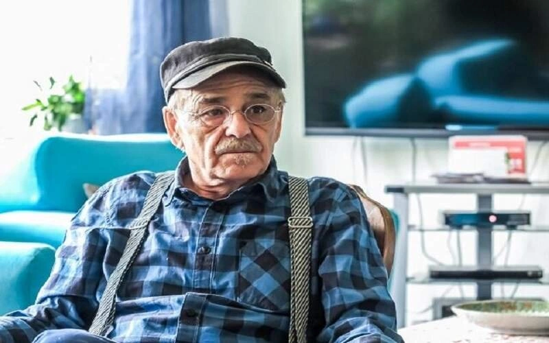 بیوگرافی رضا بابک: از آغاز کارنامه هنری تا وضعیت کنونی و نقش او در "آرایشگاه زیبا"