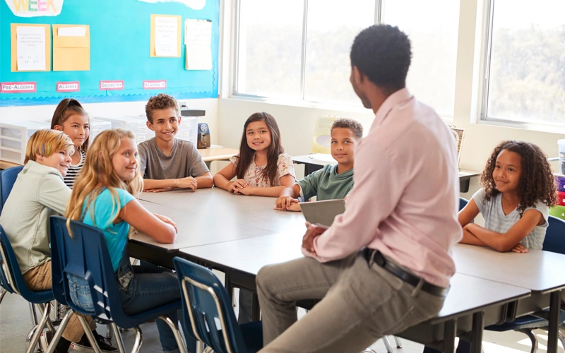 راهکارهای افزایش احترام اجتماعی؛ چطور شخصیت کاریزماتیک داشته باشیم؟