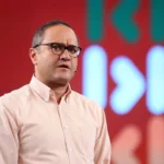 بیوگرافی رامبد جوان از خندوانه تا زندگی شخصی + عکس‌های دیده نشده