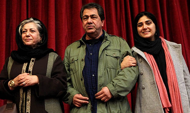 عکس باران کوثری و مادر و پدرش